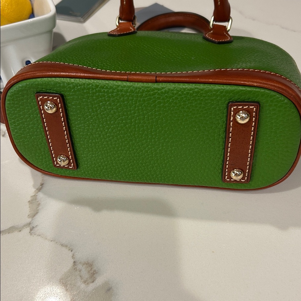 Dooney & Bourke pebble grain Bitsy Bag - Picture 3 of 11